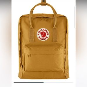 Fjallraven classic kanken backpack